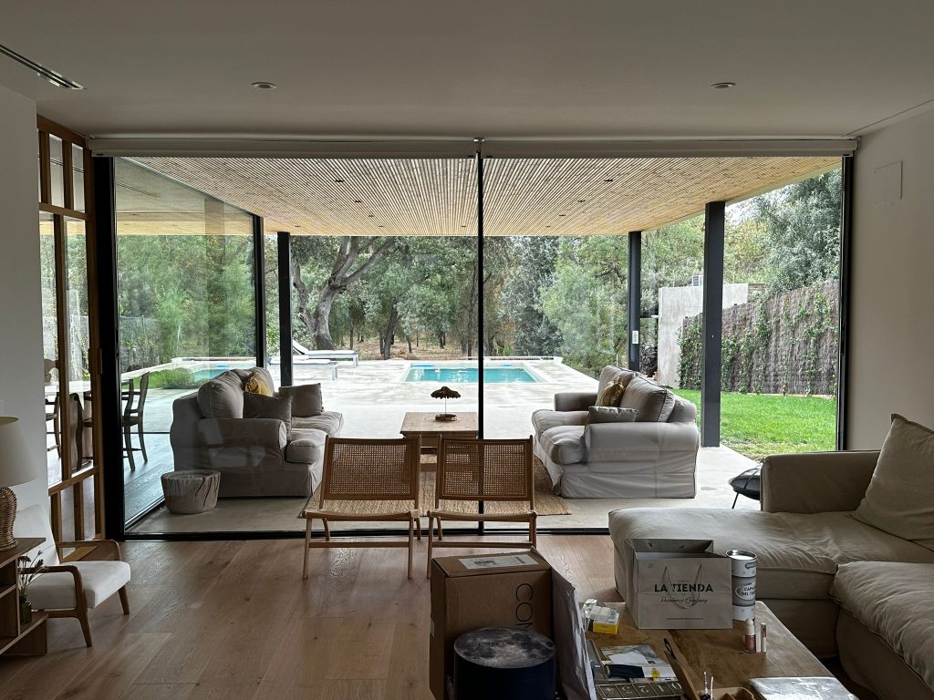 Carpintería de aluminio minimalista